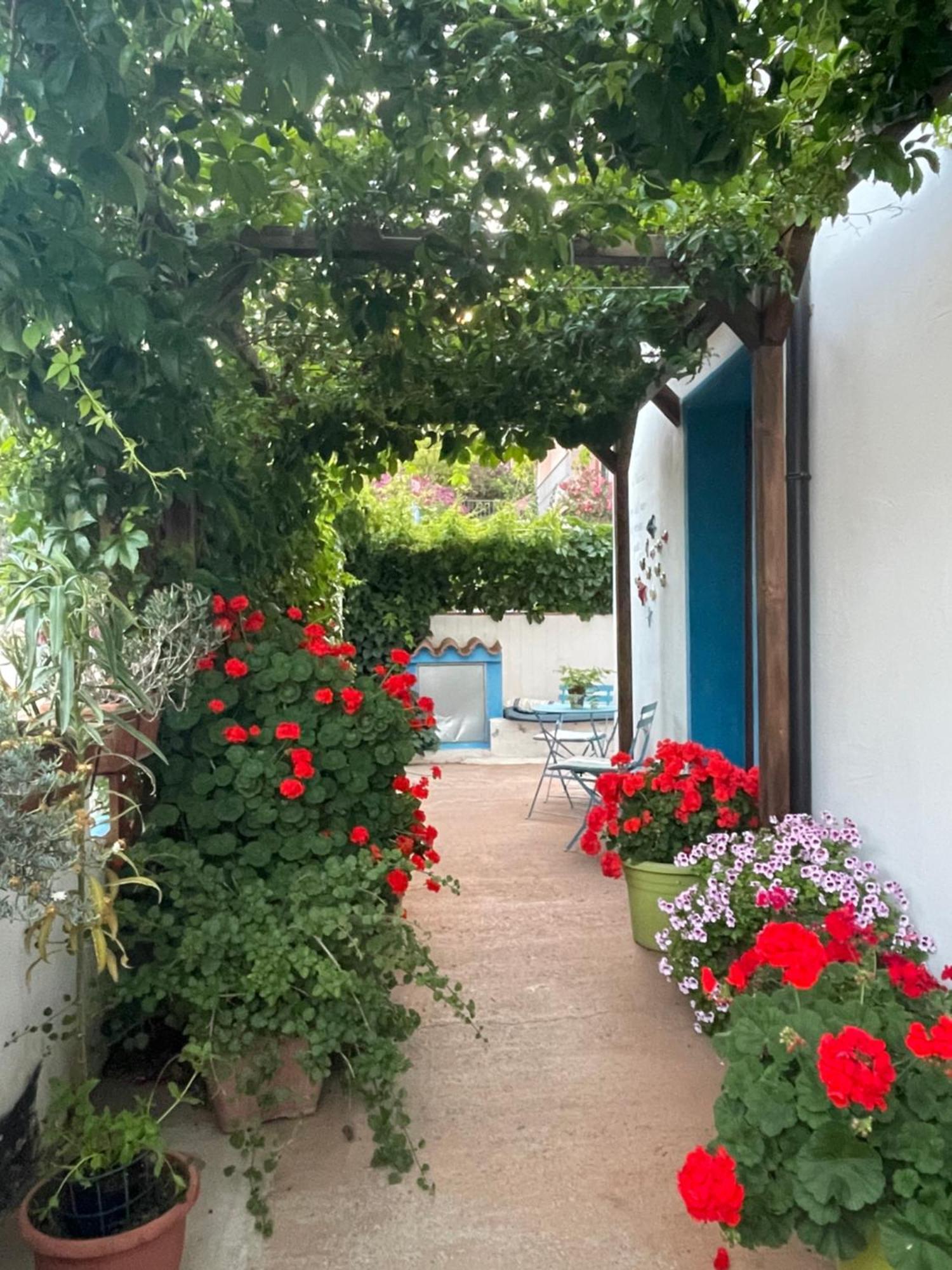 Sa Dommo De Mammai * Cala Gonone